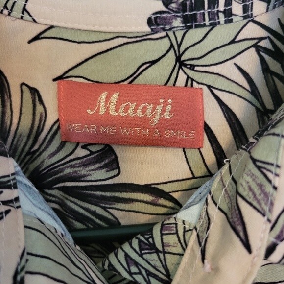 Maaji Pink Palm Leaf Button Down Long Sleeve Tunic Blouse Size Small - Picture 4 of 7